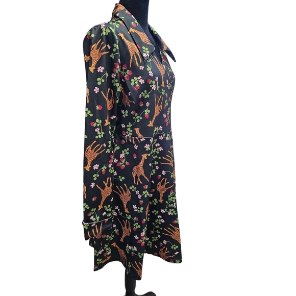 NWT Unique Vintage Green Giraffe & Strawberry Wrap Dress 4x 22-24 - Picture 4 of 7